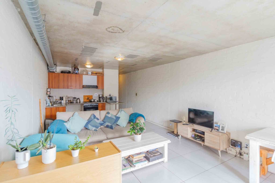 1 Bedroom Property for Sale in Woodstock Western Cape